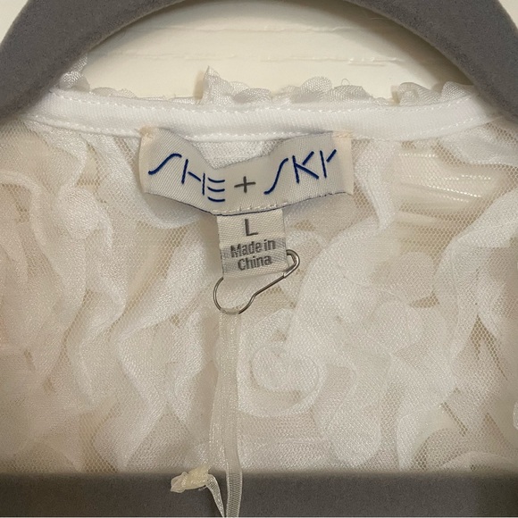 She + Sky Floral Textured White Blazer - Picture 4 of 4